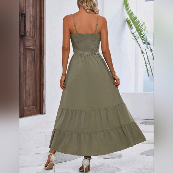 NEW Chic Ruched Cutout Top Tiered Long Dress Olive Green - Picture 5 of 8
